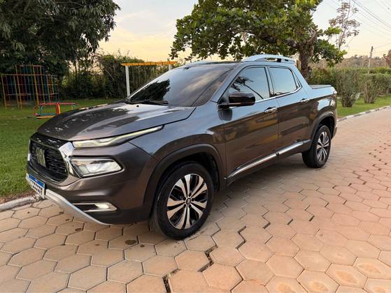 FIAT TORO 2.0 16V TURBO DIESEL VOLCANO 4WD AT9 FIAT TORO 2.0 16V TURBO DIESEL VOLCANO 4WD AT9
